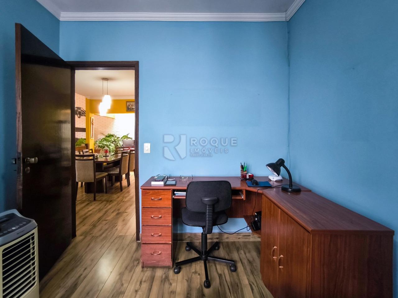 Casa Residencial à venda no bairro Jardim Montezuma: ESCRITÓRIO