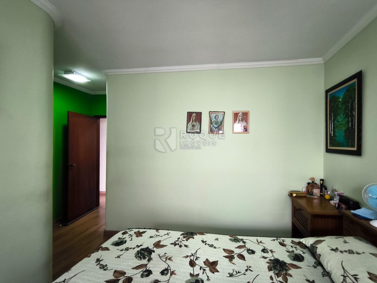 Casa Residencial à venda no bairro Jardim Montezuma: SUÍTE