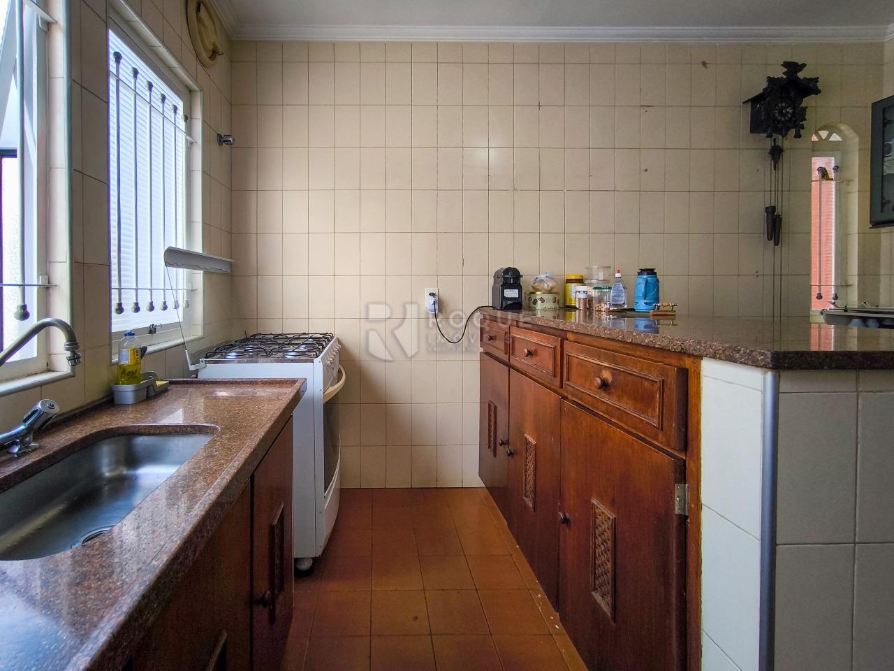 Casa Residencial à venda no bairro Jardim Montezuma: COZINHA