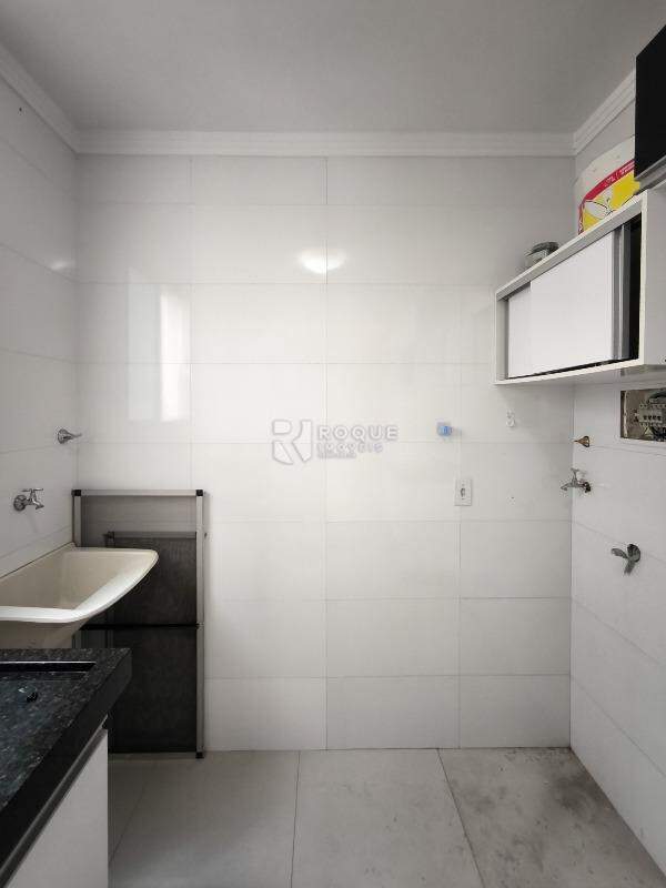 Apartamento à venda no bairro Jardim do Lago: LAVANDERIA