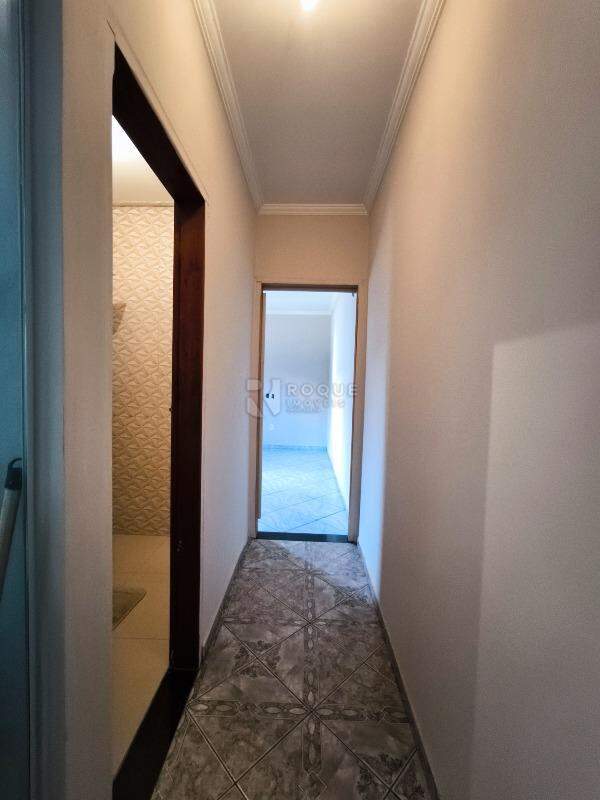 Casa Residencial à venda no bairro Parque Residencial Aeroporto: CORREDOR INTERNO