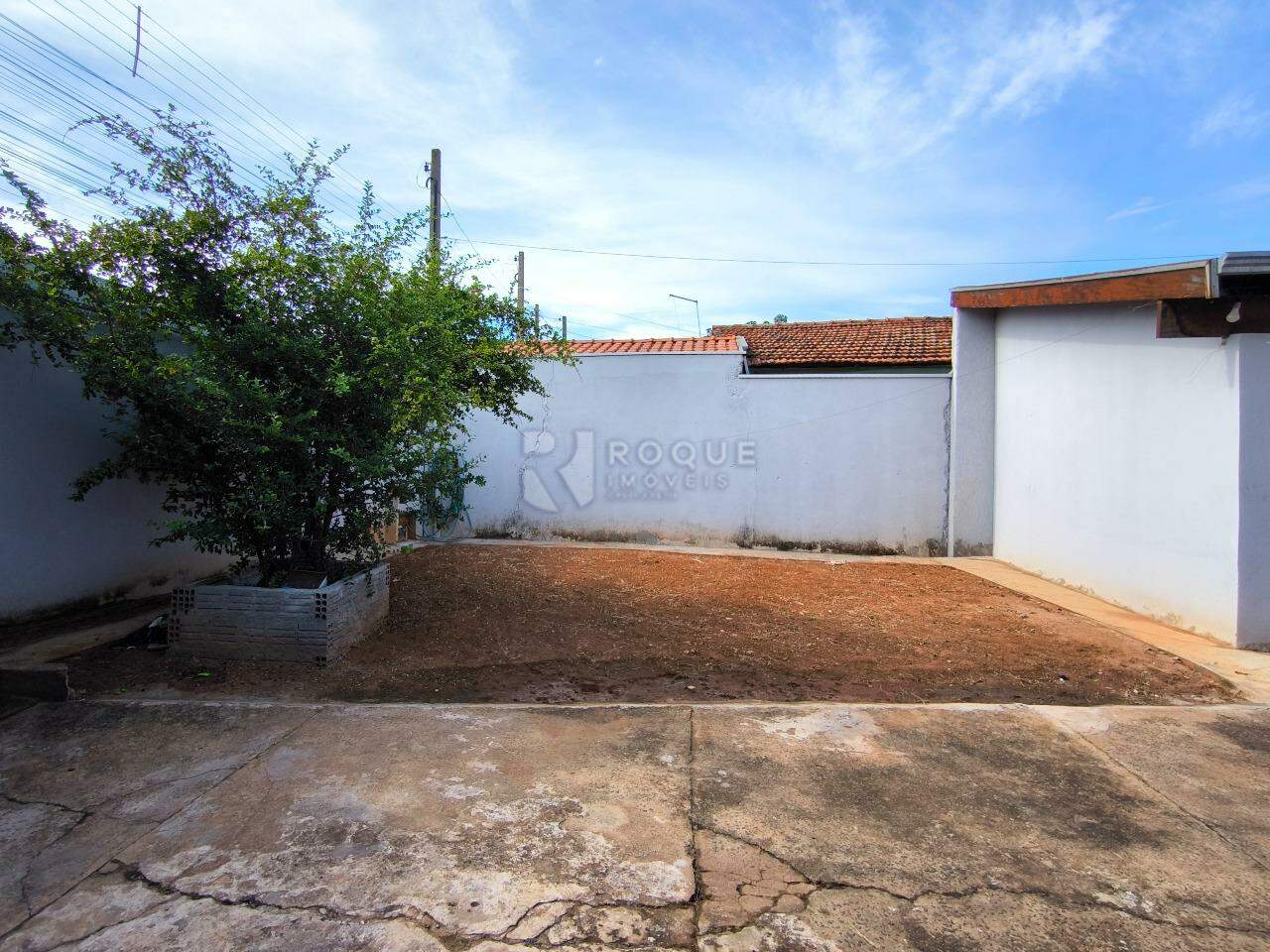 Casa Residencial à venda no bairro Parque Residencial Aeroporto: JARDIM