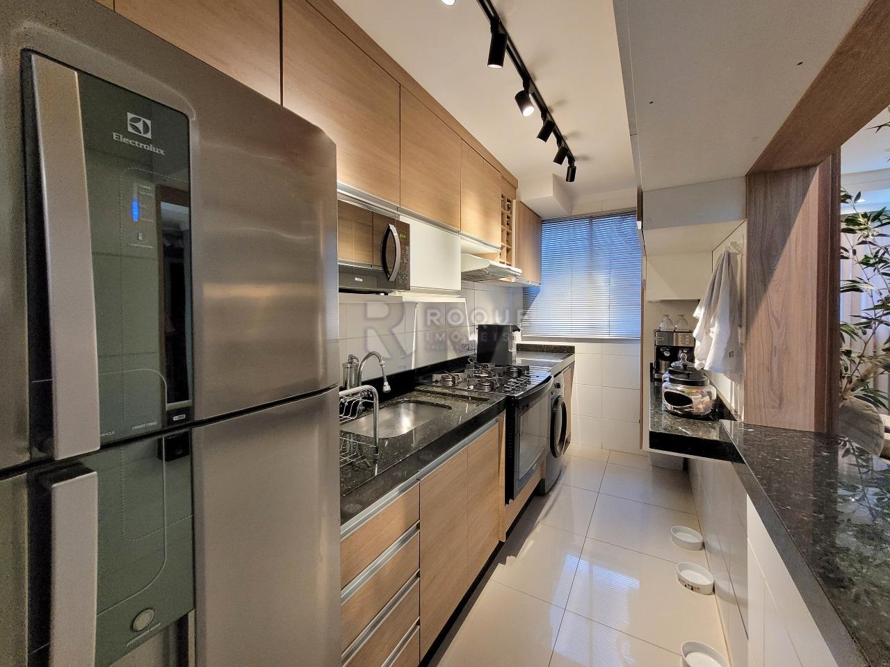 Apartamento à venda no bairro Vila Camargo: COZINHA