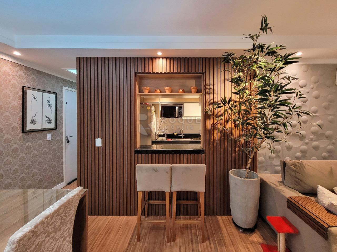 Apartamento à venda no bairro Vila Camargo: SALA