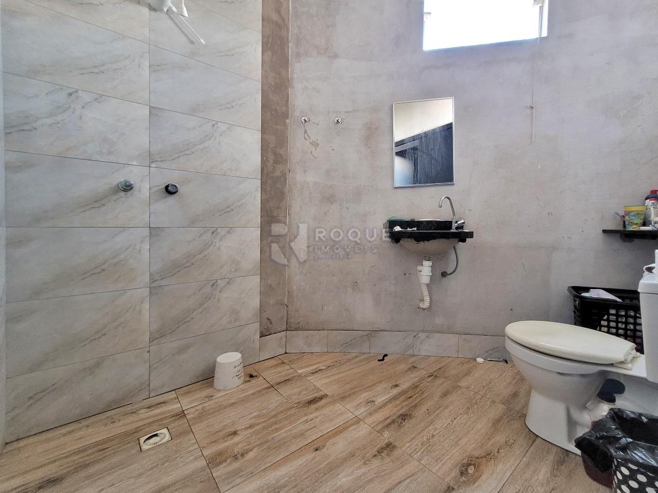 Casa Residencial à venda no bairro Jardim Residencial Luiz Regitano: BANHEIRO SOCIAL