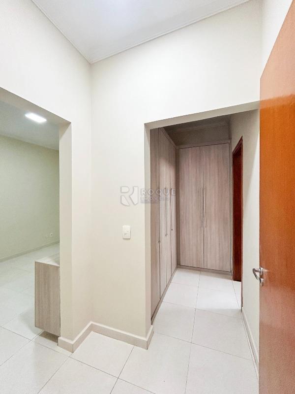 Casa em condomínio para aluguel no bairro JARDIM PORTO REAL I: Dormitório 3 suíte