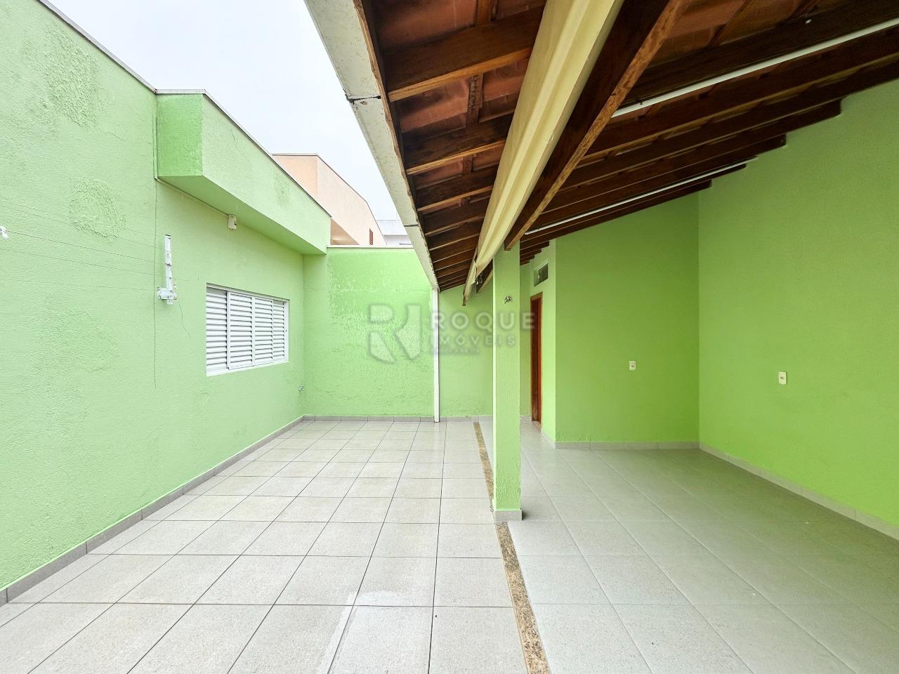 Casa em condomínio para aluguel no bairro JARDIM PORTO REAL I: Rancho / Fundo 