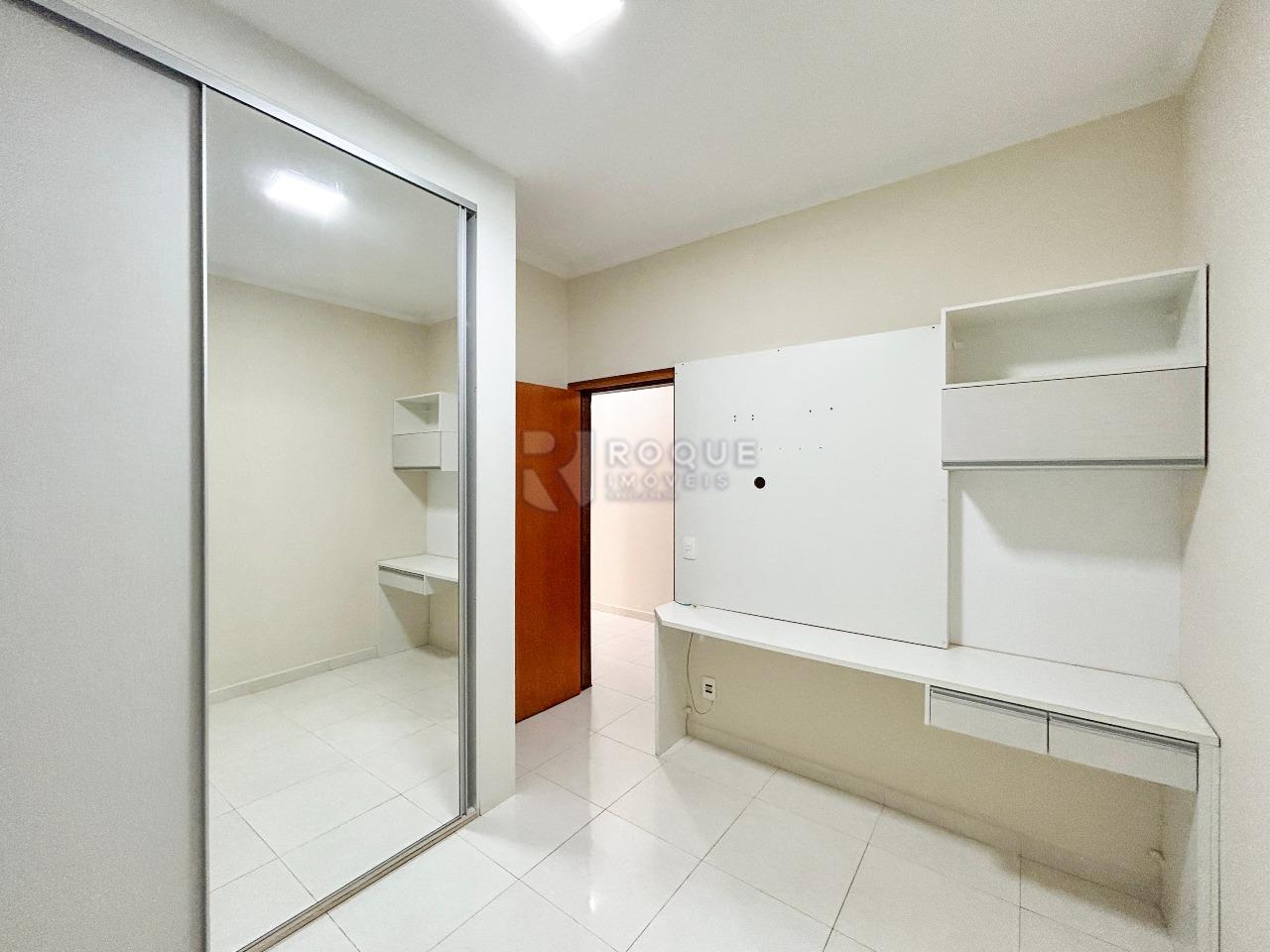 Casa em condomínio para aluguel no bairro JARDIM PORTO REAL I: Dormitório 1