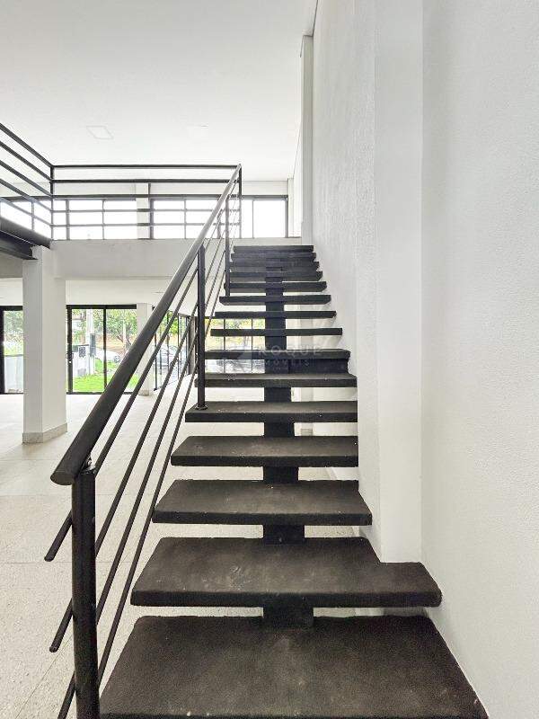 Barracão/Galpão para aluguel no bairro Jardim São Lourenço: Acesso mezanino 