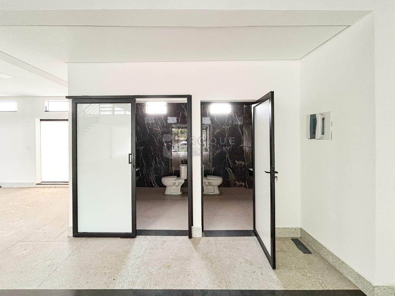 Barracão/Galpão para aluguel no bairro Jardim São Lourenço: Vista dos WC´s