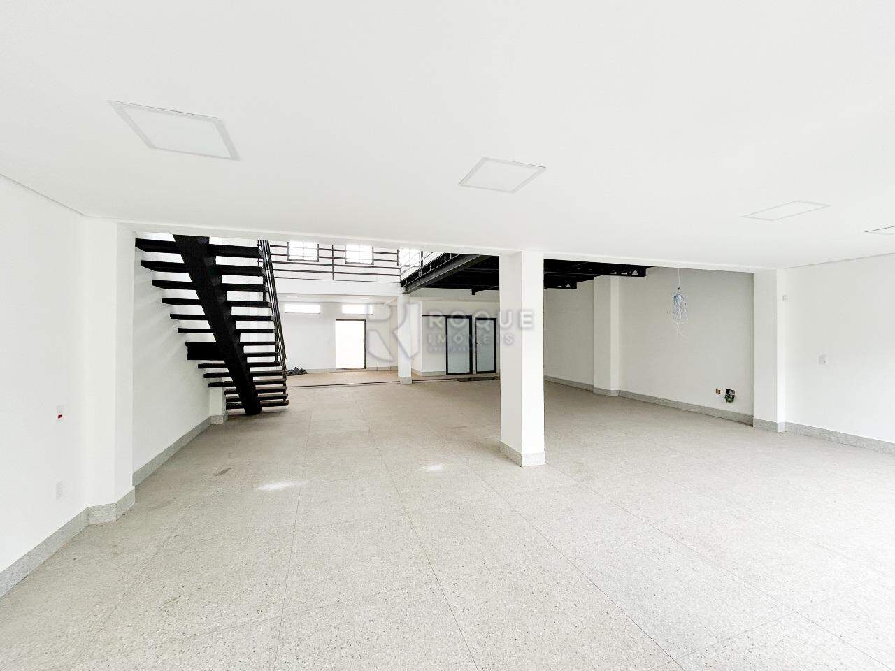 Barracão/Galpão para aluguel no bairro Jardim São Lourenço: Salão