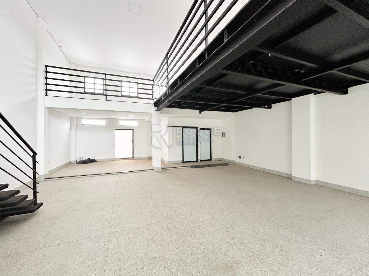 Barracão/Galpão para aluguel no bairro Jardim São Lourenço: Salão