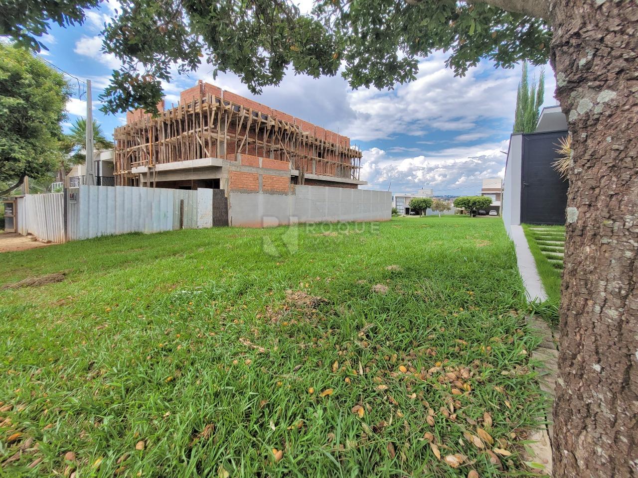 Terreno em condomínio à venda no bairro Village Limeira: TERRENO