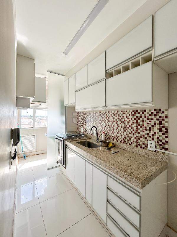 Apartamento para aluguel no bairro Jardim Esmeralda: Cozinha