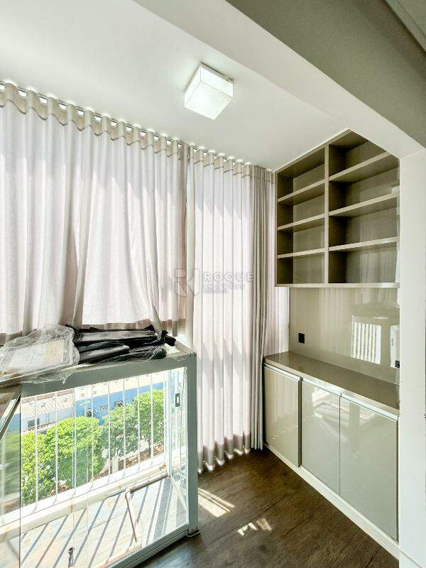 Apartamento para aluguel no bairro Jardim Esmeralda: Sacada 