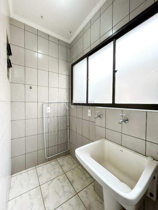 Apartamento para aluguel no bairro Vila Conceição: Área de serviço 