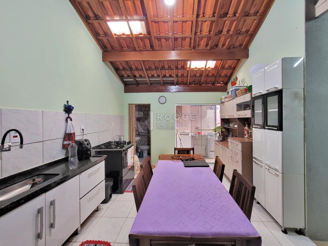 Casa em condomínio à venda no bairro Lagoa Nova: COZINHA