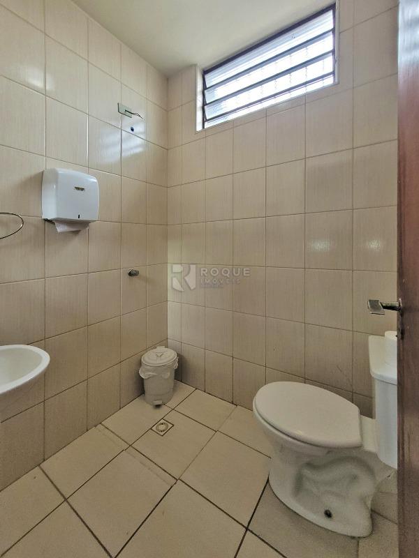 Casa Comercial à venda no bairro Jardim das Palmeiras: WC 2