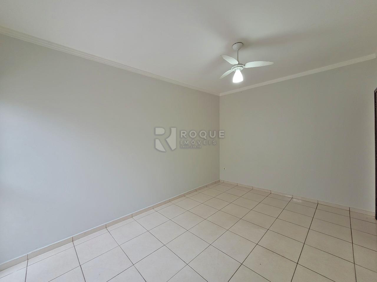 Casa Comercial à venda no bairro Jardim das Palmeiras: DORMITÓRIO 2