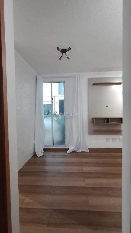 Apartamento à venda no bairro Conjunto Habitacional Narciso Gomes: SALA