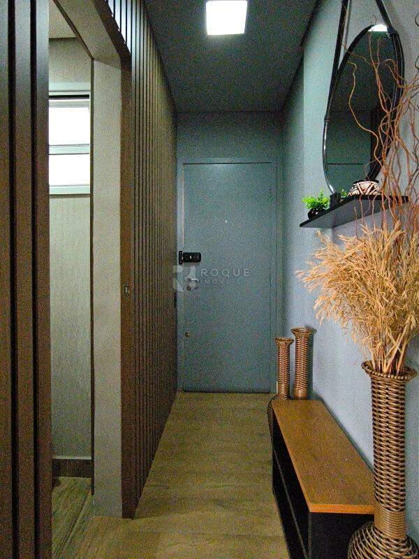 Apartamento à venda no bairro Jardim Residencial Francisco Cruãnes: HALL DE ENTRADA