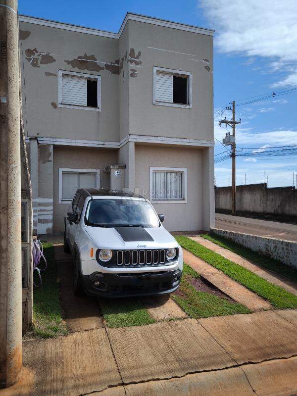 Casa em condomínio à venda no bairro Jardim Residencial Florida: GARAGEM