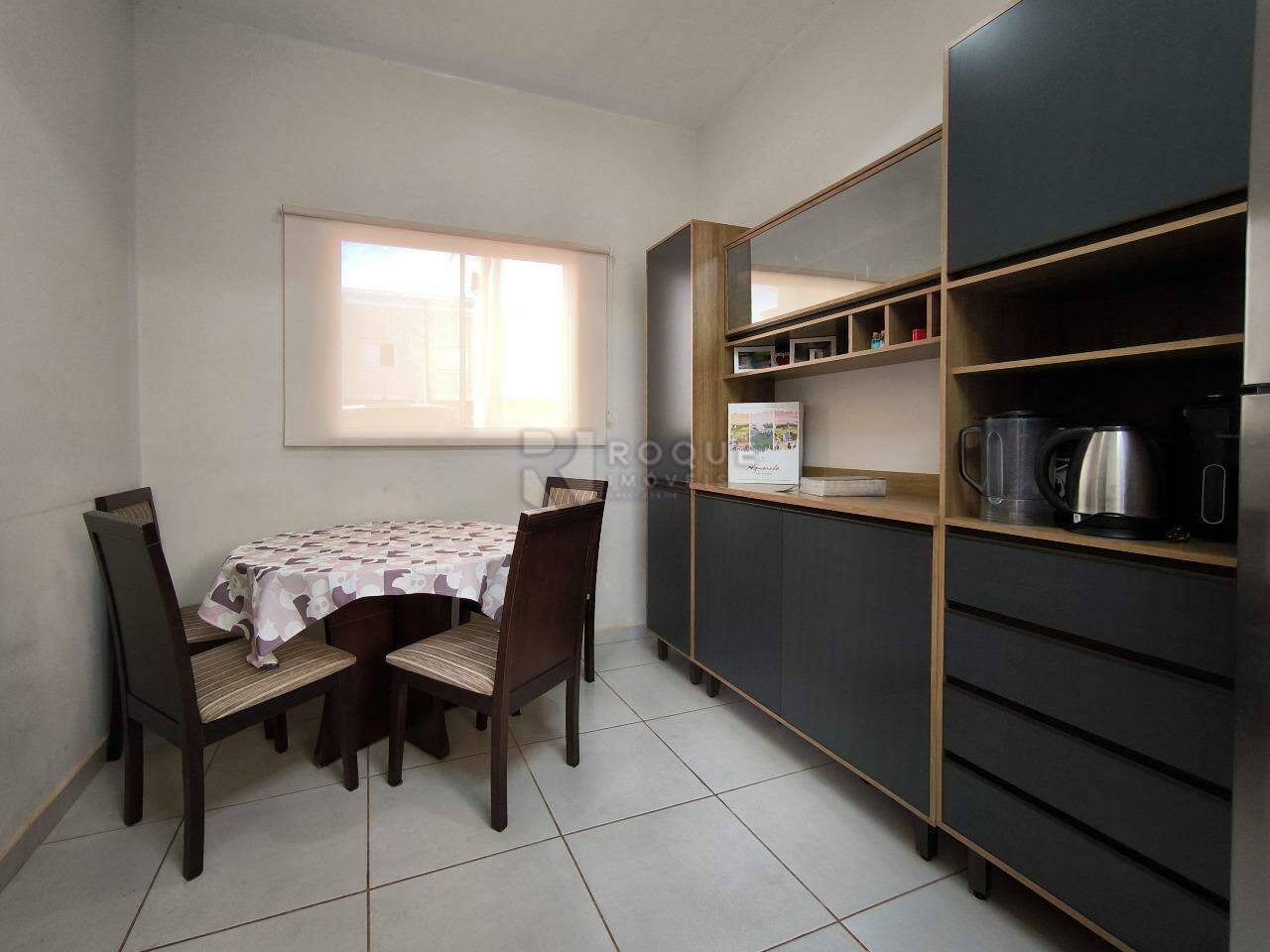 Casa em condomínio à venda no bairro Jardim Residencial Florida: COZINHA