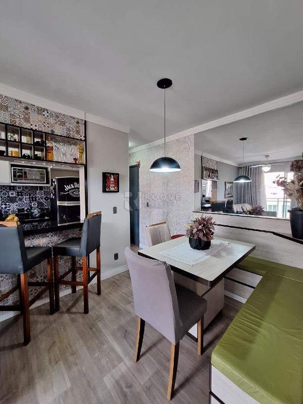 Apartamento à venda no bairro Vila Camargo: 