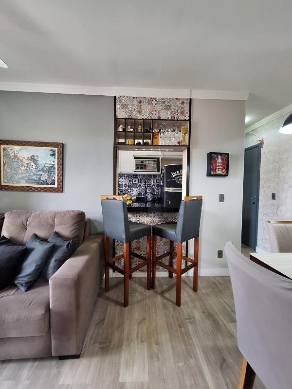 Apartamento à venda no bairro Vila Camargo: 