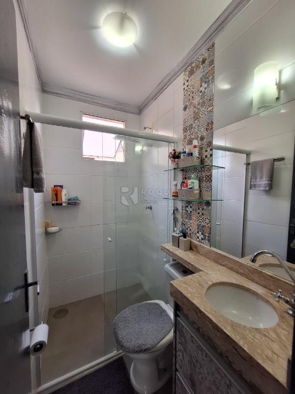 Apartamento à venda no bairro Vila Camargo: 