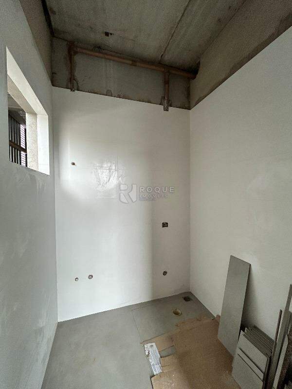 Barracão/Galpão para aluguel no bairro Condomínio Industrial Duas Barras: Vestiário 1 fundo