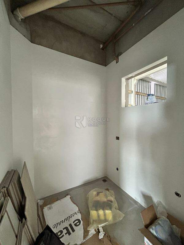 Barracão/Galpão para aluguel no bairro Condomínio Industrial Duas Barras: Vestiário 1 fundo