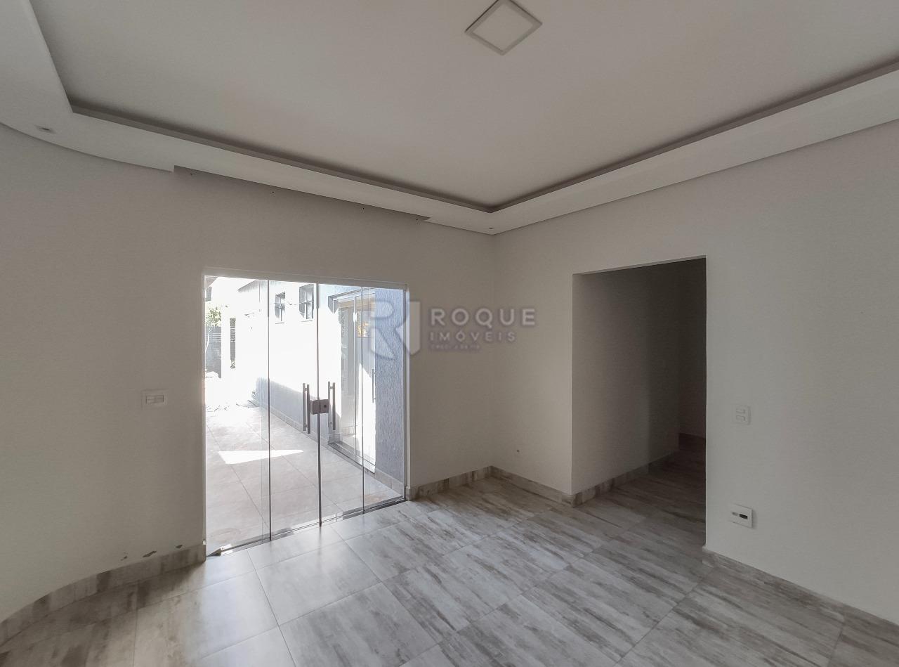 Casa em condomínio à venda no bairro Parque Residencial Roland: Sala 