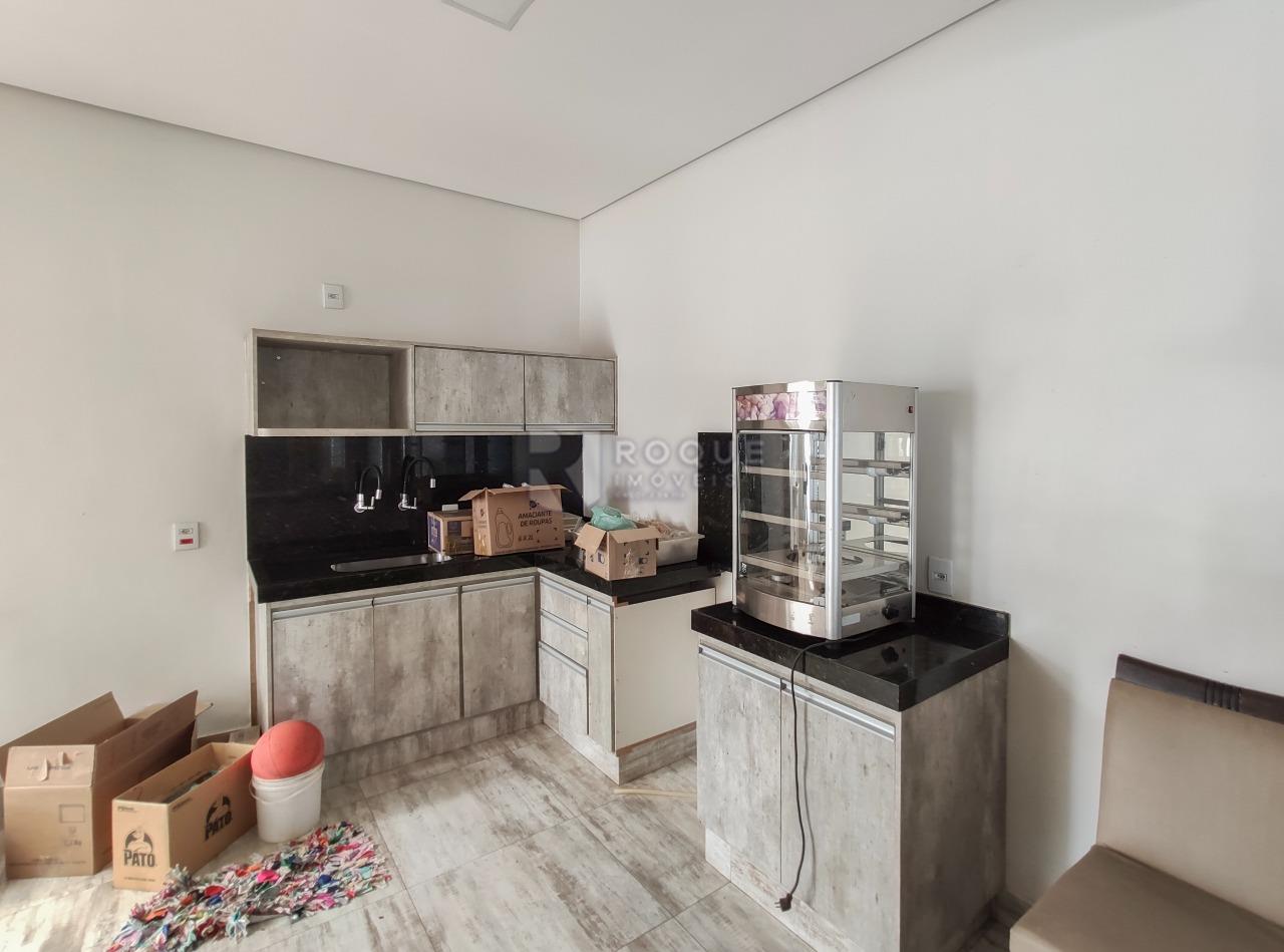 Casa em condomínio à venda no bairro Parque Residencial Roland: Cozinha 