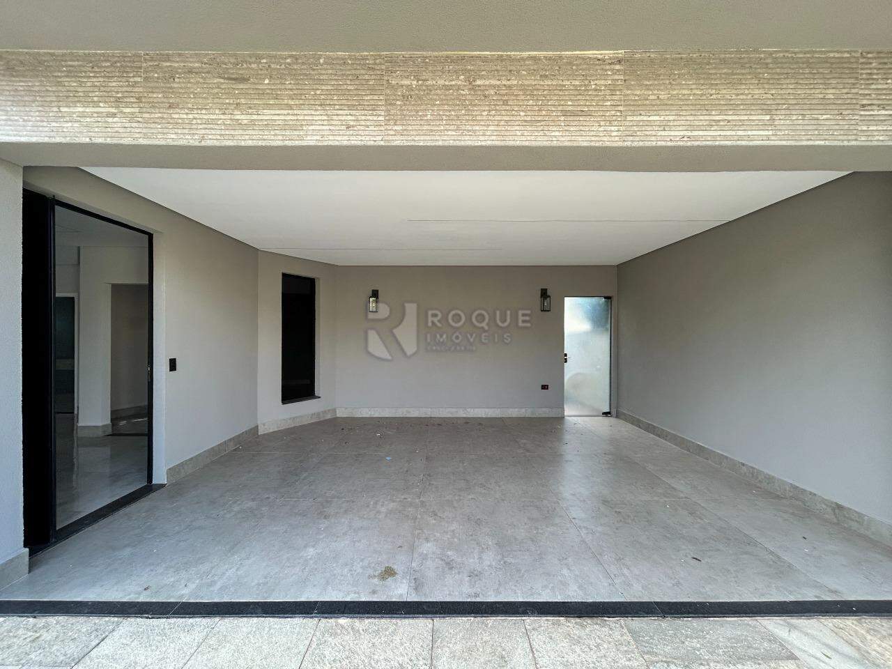 Casa em condomínio para aluguel no bairro Jardim Colinas de São João: Garagem 