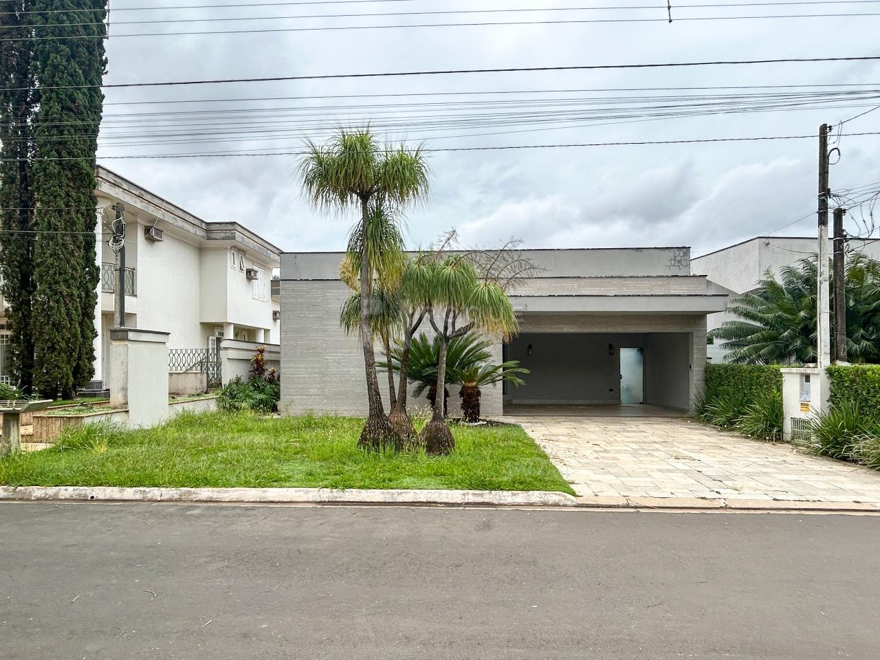 Casa em condomínio para aluguel no bairro Jardim Colinas de São João: Fachada 