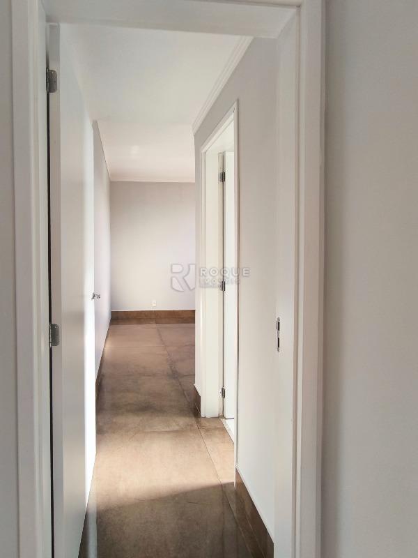 Apartamento à venda no bairro Vila Camargo: SUÍTE