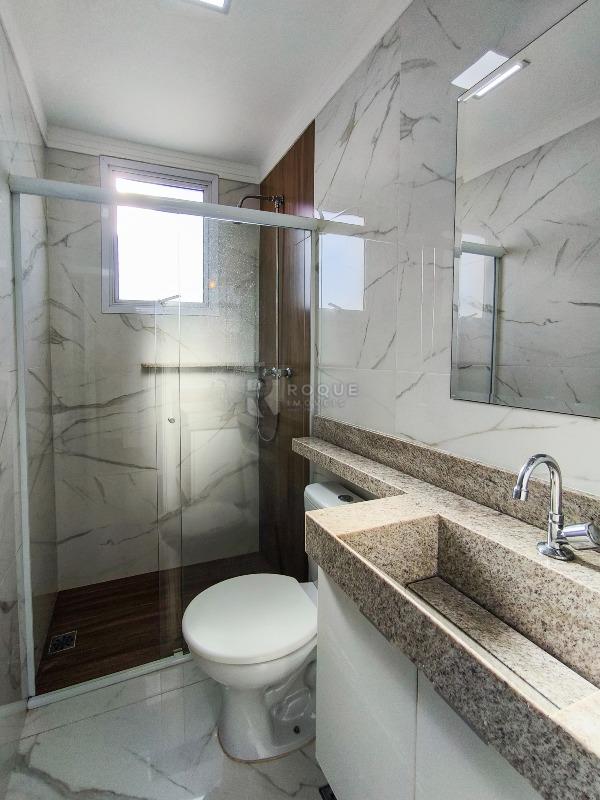 Apartamento à venda no bairro Vila Camargo: WC SUÍTE