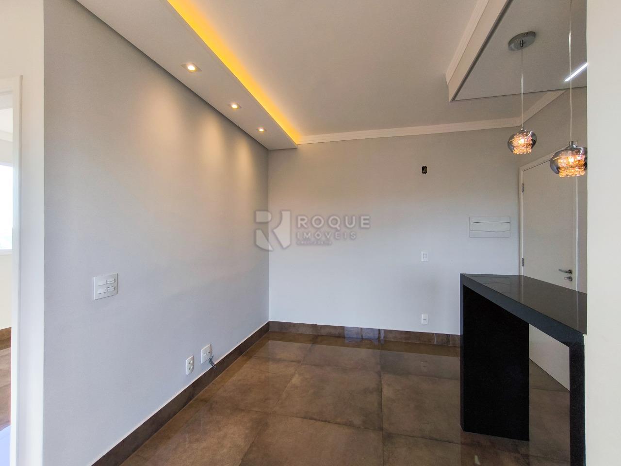 Apartamento à venda no bairro Vila Camargo: SALA DE ESTAR