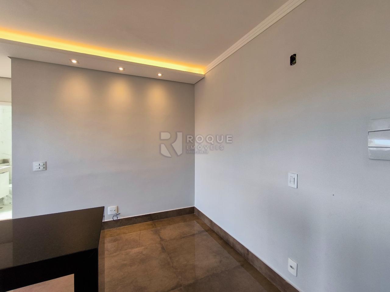 Apartamento à venda no bairro Vila Camargo: SALA DE ESTAR