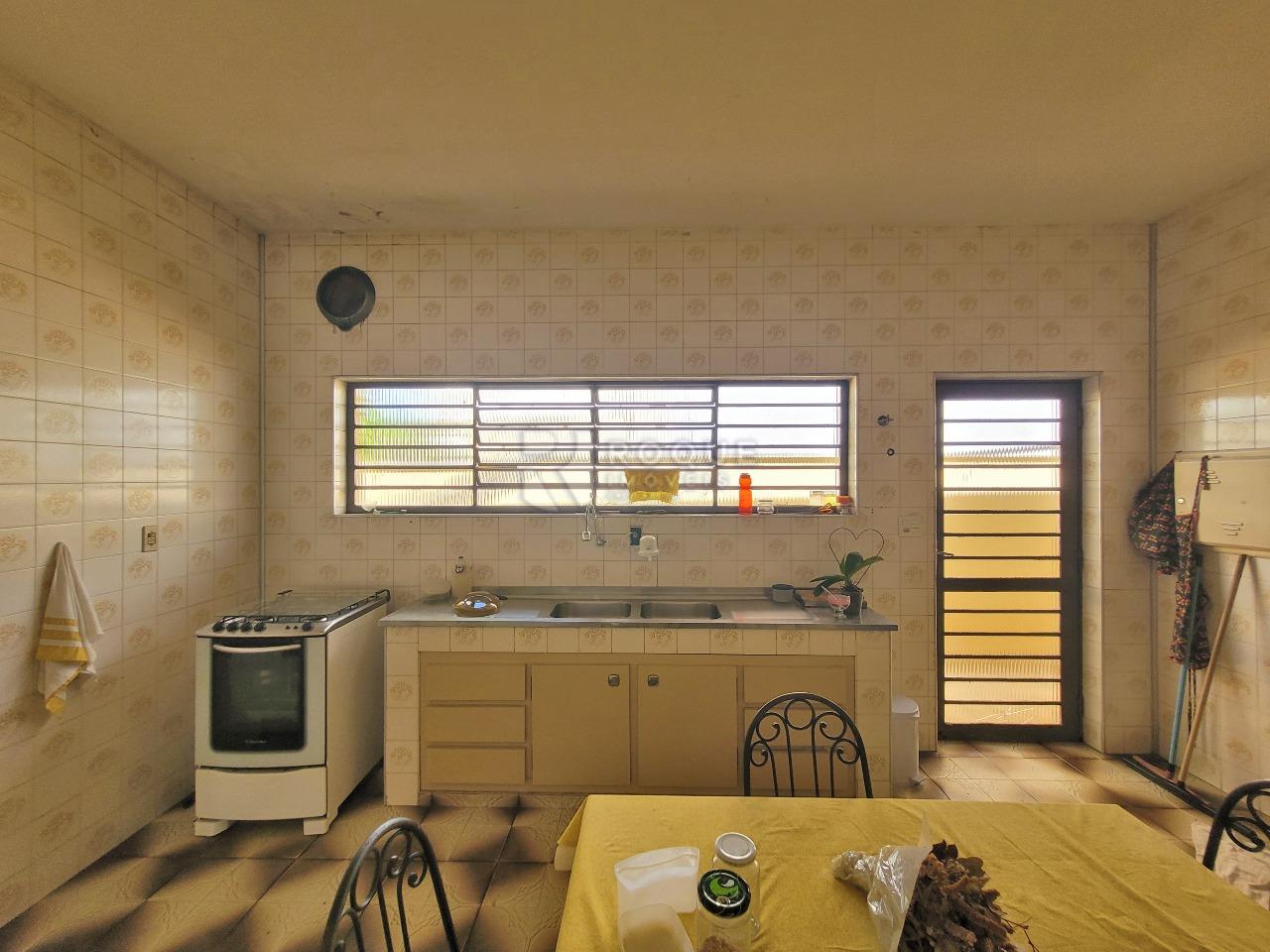 Casa em condomínio à venda no bairro Jardim Florença: COZINHA