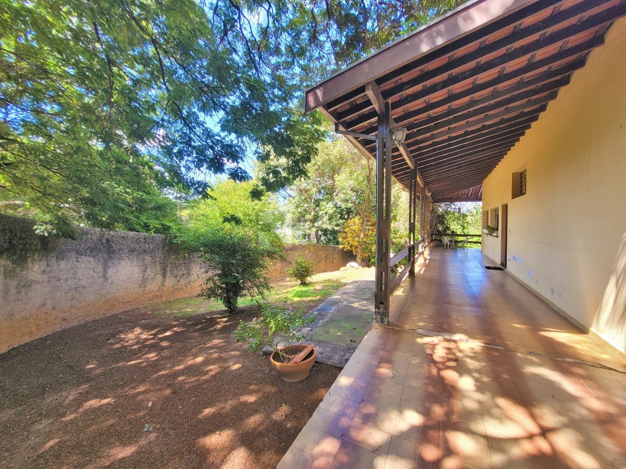 Casa em condomínio à venda no bairro Jardim Florença: VARANDA