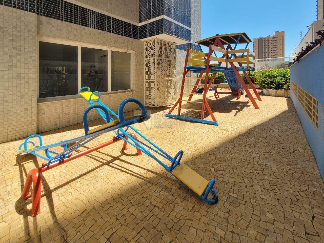 Apartamento à venda no bairro Centro: PLAYGROUND 