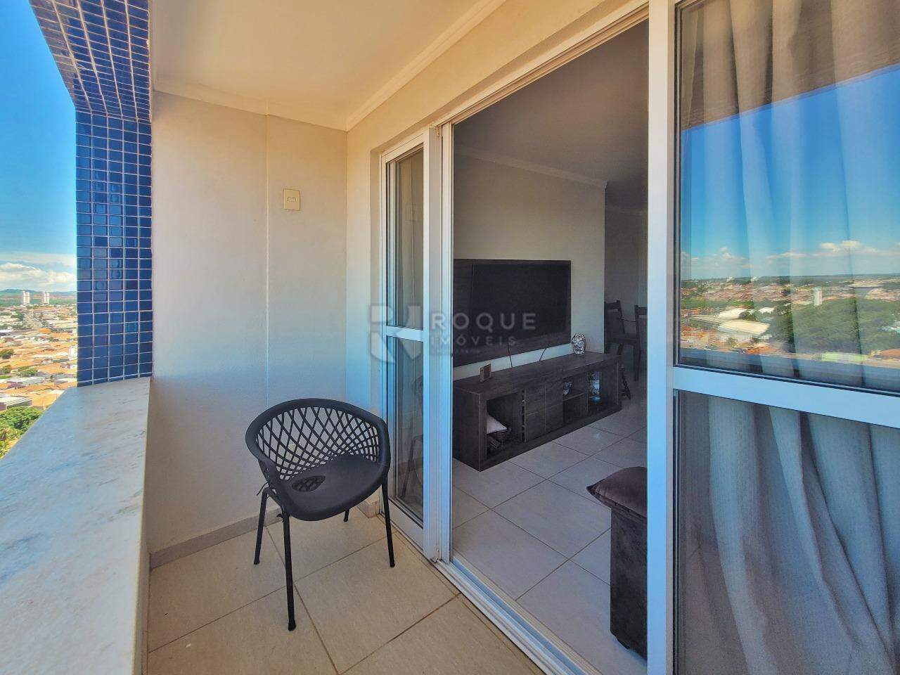 Apartamento à venda no bairro Centro: VARANDA