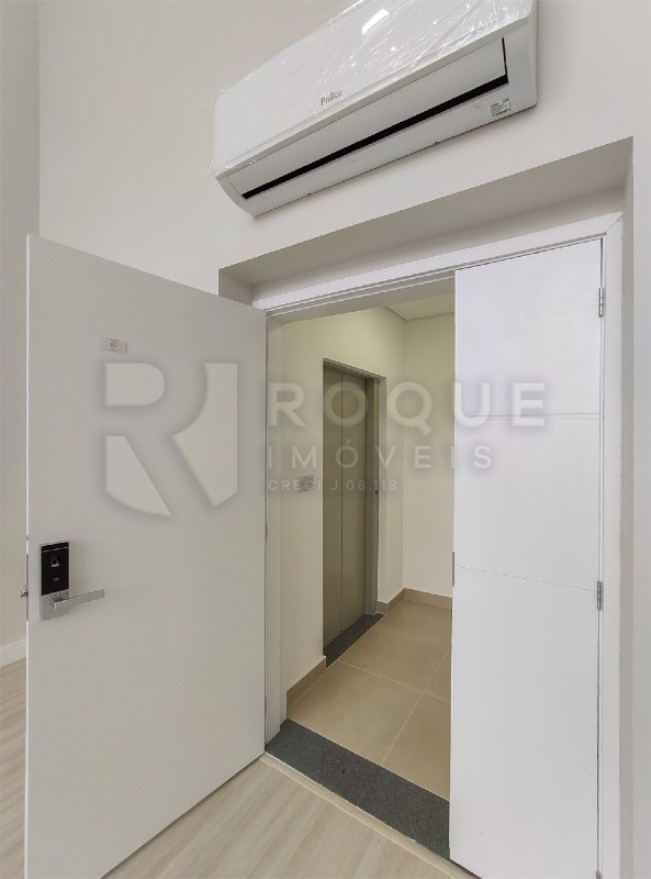 Apartamento à venda no bairro Jardim Florença: Hall privativo