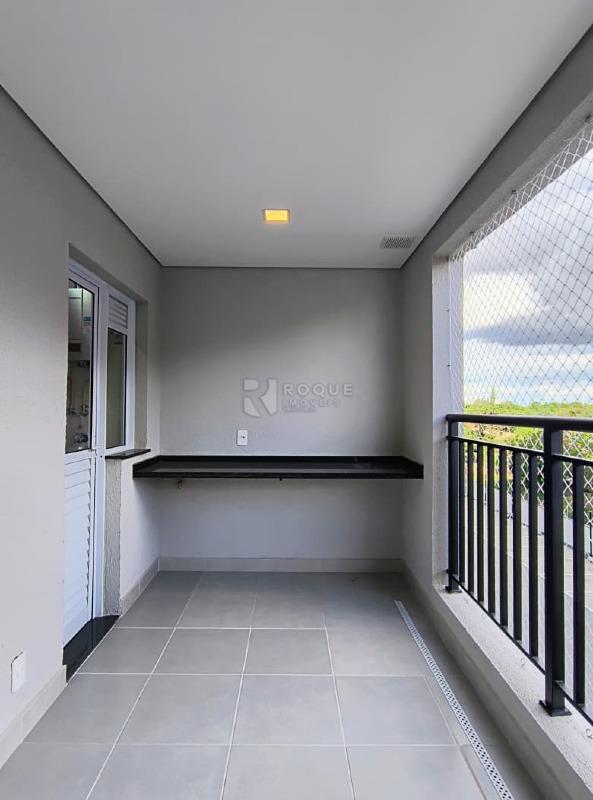 Apartamento para aluguel no bairro Jardim Santa Adélia: Sacada