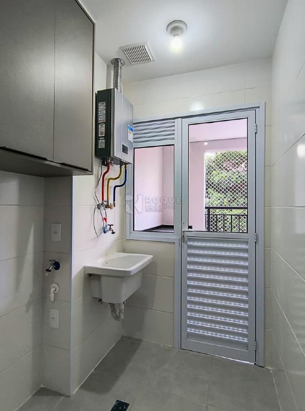 Apartamento para aluguel no bairro Jardim Santa Adélia: Lavanderia