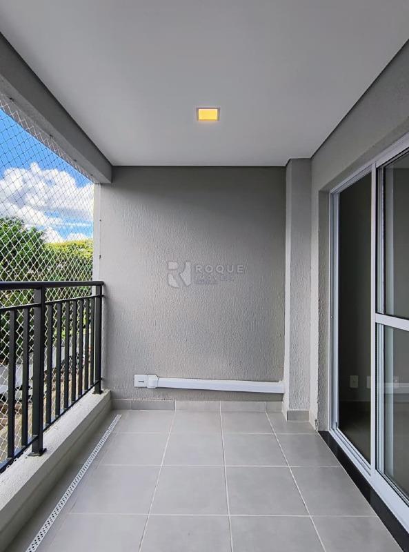 Apartamento para aluguel no bairro Jardim Santa Adélia: Sacada