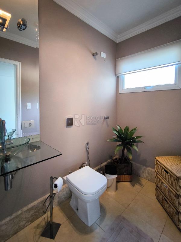 Casa em condomínio à venda no bairro Jardim Colinas de São João: LAVABO