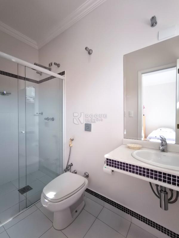 Casa em condomínio à venda no bairro Jardim Colinas de São João: WC SUÍTE 2